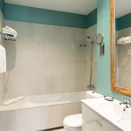 Apart-hotel Alfama - Lounge 3*