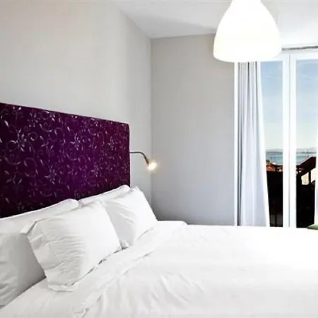 Alfama - Lounge Apart-hotel
