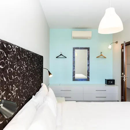 Alfama - Lounge Apartmán *